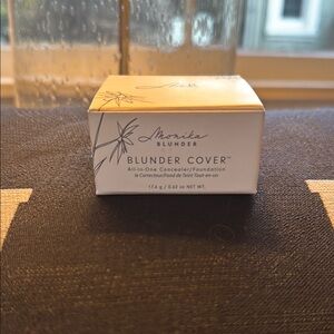 Cream Foundation Makeup for Flawless Coverage